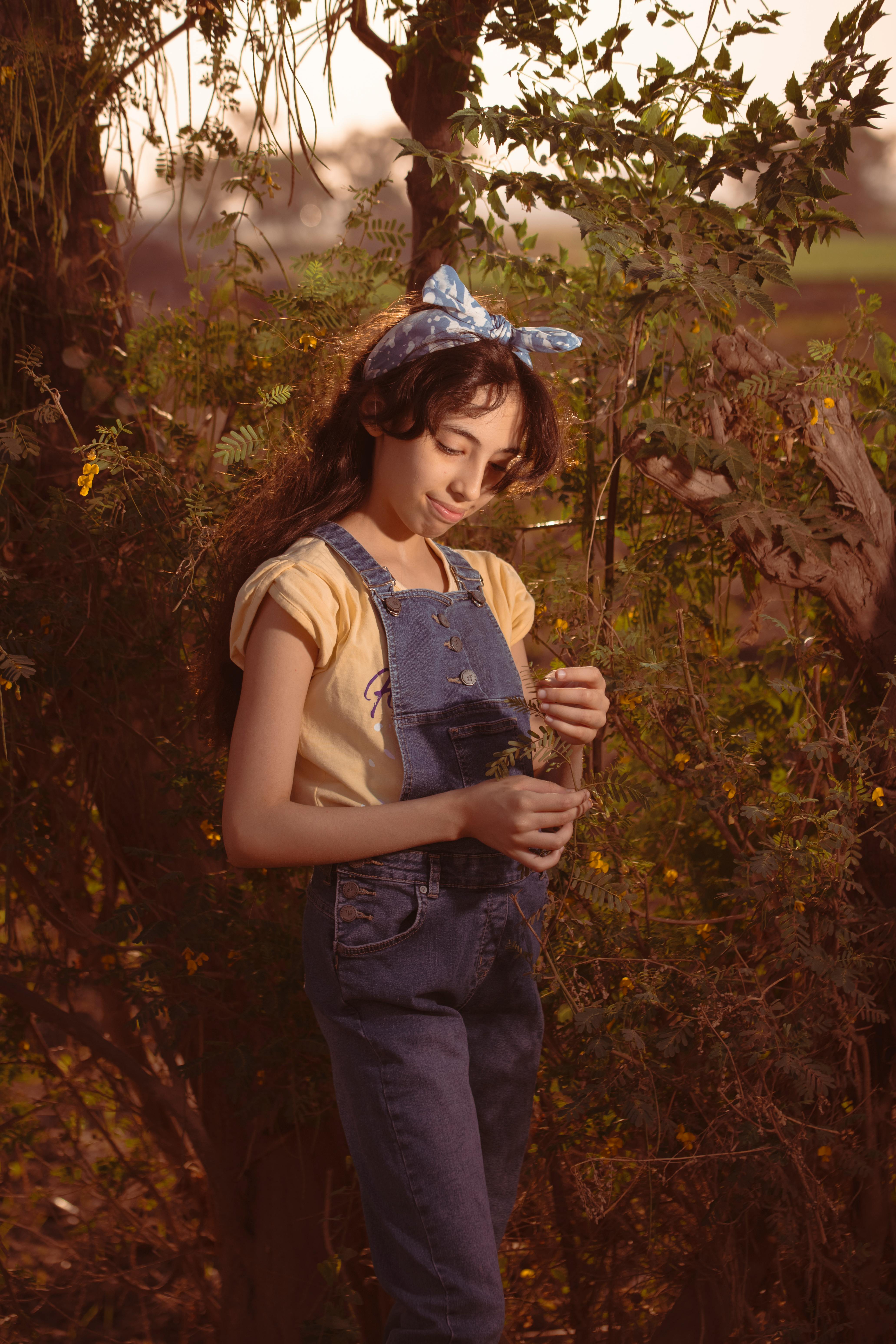 红线追踪电视剧海报图